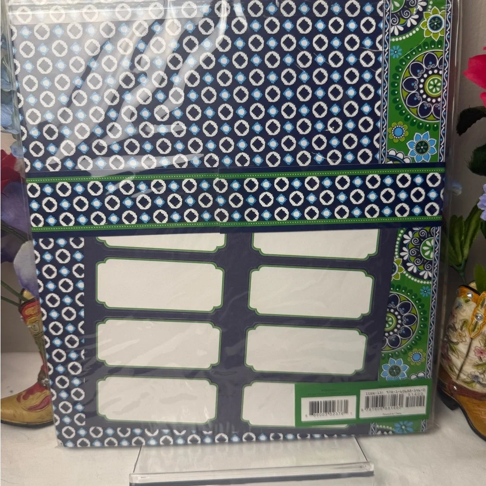 NWT Vera Bradley Cupcake Green Pocket Folders Retired Rare